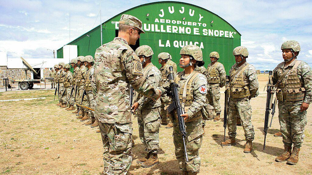 Vigilancia_militar_argentina_de_la_frontera_con_Bolivia-2
